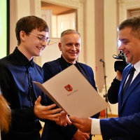 Prezydent Miasta Puławy z nagrodzonymi