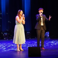 Laureaci nagrody wykonują utwór z musicalu Romeo i Julia